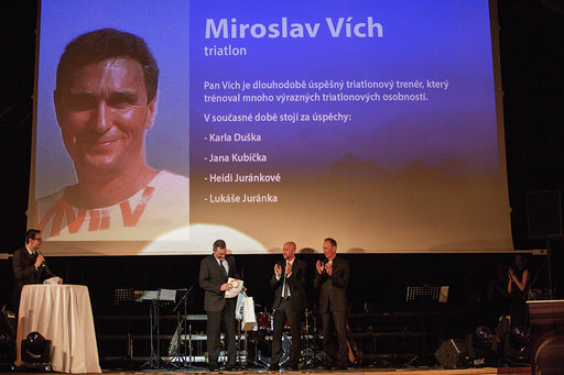 Trenér Vích.jpg