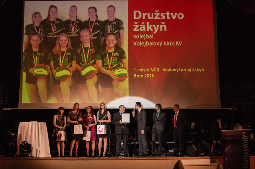 VK Karlovy Vary - žákyně 2.JPG