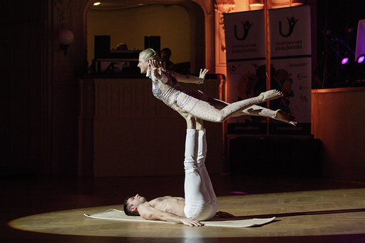 yoga2.jpg